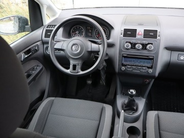 Volkswagen Touran II 1.4 TSI 140KM 2010 VW Touran 1.4 TSI, Klima, Tempomat, zdjęcie 6