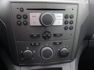 Opel Zafira B 1.6 Twinport ECOTEC 105KM 2006 Opel Zafira 1.6, 7 miejsc, Klima, Tempomat, zdjęcie 11