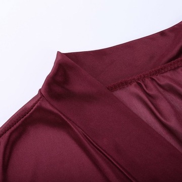 SATYNOWY SZLAFROK DAMSKI KOMPLET STRINGI KOLORY