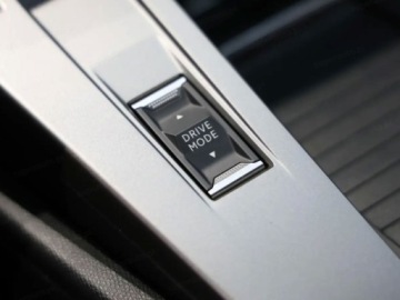 Peugeot 308 III 2025 Od ręki - Allure e-DCS6 1.2 mHEV 145KM / Pakiet Wygoda, Safety, Comfort, zdjęcie 9