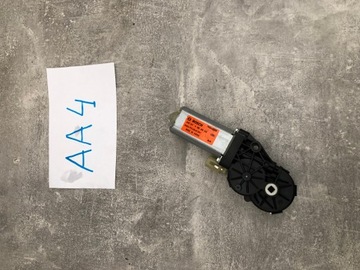 0390203834 BOSCH SILNICZEK FOTELA MAZDA CX5