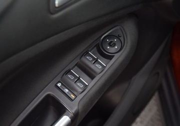 Ford C-MAX II Grand C-MAX Facelifting 1.0 EcoBoost 125KM 2016 Ford Grand C-MAX Grand C-MAX - Klima _ Drzwi przesuwne _ Benzyna 125KM, zdjęcie 15