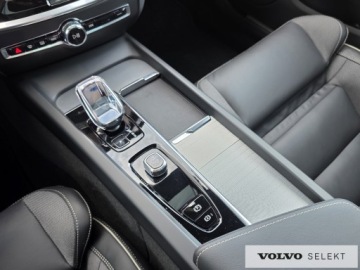 Volvo V60 II  Kombi Facelifting 2.0 B4 197KM 2025 Volvo V60 FV23 Plus Dark B4 197KM ACC BLIS Panoram, zdjęcie 29