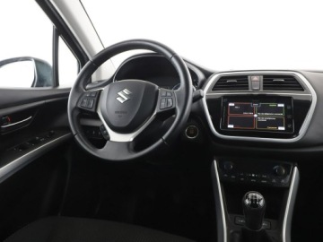 Suzuki SX4 II S-cross Facelifting 1.0 BOOSTERJET 110KM 2019 Suzuki SX4 S-Cross Czujniki, Navi, Klima,, zdjęcie 15