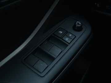 Toyota C-HR I Crossover Facelifting 1.8 Hybrid 122KM 2022 Toyota C-HR 1.8 Hybrid, Serwis ASO, Automat, zdjęcie 18