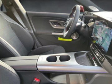 Mercedes CLA C118/X118 2025 MERCEDES-BENZ CLA 200 AMG Line Sedan 1.5 (163KM) 2025, zdjęcie 7