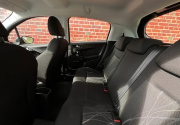 Peugeot 208 I Hatchback 3d 1.2 VTI 82KM 2013 Peugeot 208 Czujniki Parkowania Climatronic Alu Gwarancja w cenie Warszaw, zdjęcie 13