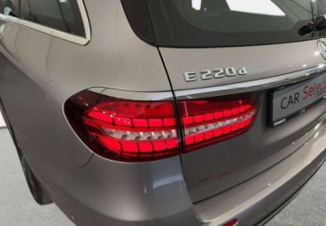 Mercedes Klasa E W213 Kombi Facelifting 2.0 E220d 194KM 2021 Mercedes-Benz Klasa E VAT 23 2.0d 194KM automat 202122 r., salon PL I wlas, zdjęcie 10