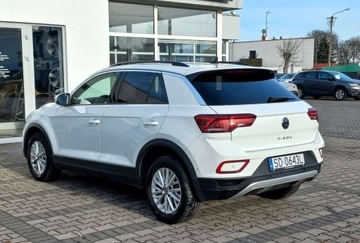 Volkswagen T-Roc I SUV Facelifting 1.5 TSI ACT 150KM 2022 Volkswagen T-Roc 1,5 TSI 150kM LifePlus Salon Polska F.Vat 23 1.5 Benzyna, zdjęcie 5