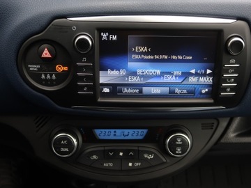 Toyota Yaris III Hatchback 5d Facelifting 2017 1.5 Dual VVT-iE 111KM 2017 Toyota Yaris 1.5 Dual VVT-i, Salon Polska, zdjęcie 11