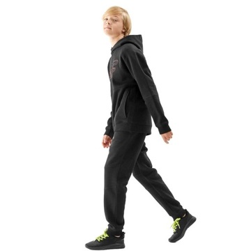 СПОРТИВНЫЙ КОМПЛЕКТ ДЛЯ МАЛЬЧИКОВ 4F СПОРТИВНЫЕ БРЮКИ СВИТШОТ