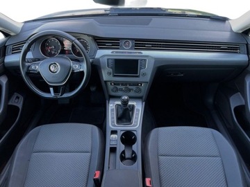 Volkswagen Passat B8 Limousine 1.4 TSI BlueMotion Technology 125KM 2017 Volkswagen Passat Limousine 1.4 TSI BMT 125 KM 6-biegowa manualna Salon Po, zdjęcie 14