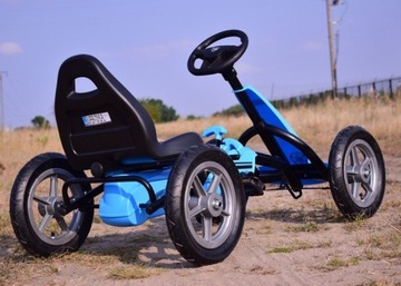 Синий педальный автомобиль