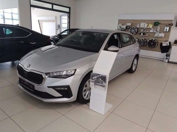 Skoda Scala Hatchback Facelifting 1.0 TSI 115KM 2025 Skoda Scala Selection 1,0 TSI 115 KM manual. od reki, Benzyna 115KM, zdjęcie 3
