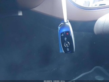 Mercedes Klasa E W213 2019 Mercedes-Benz Klasa E E 300, od ubezpieczalni 2.0 Benzyna 241KM, zdjęcie 13