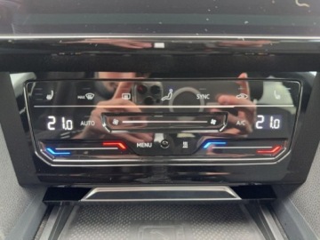 Volkswagen Arteon Fastback Facelifting 2.0 TDI 200KM 2022 Volkswagen Arteon 2.0 TDI 200KM DSG R-Line FV23 WEBASTO Gwarancja 2.0, zdjęcie 30