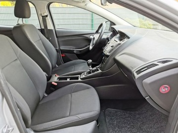 Ford Focus III Kombi Facelifting 1.6 TDCi 95KM 2016 Ford Focus 1.6 TDCI SALON PL FV 23% 1-Wł LIFT, zdjęcie 13