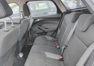 Ford Focus III Kombi 1.6 Duratorq TDCi DPF 115KM 2012 Ford Focus 122012r, SALON POLSKA. Lekko przetarty prawy bok. Jezdzi 1.6, zdjęcie 9