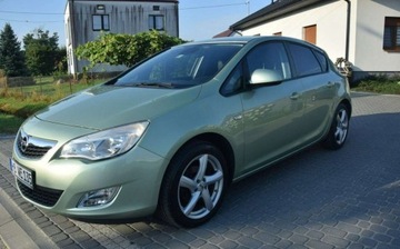 Opel Astra J Hatchback 5d 1.4 Turbo ECOTEC 140KM 2011 Opel Astra 1.4B Klima Navi DVD 2 Kpl Kol Sprowadzony Oplacony 1.4, zdjęcie 4