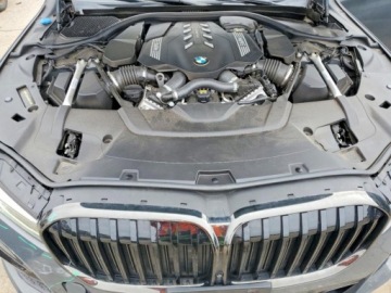 BMW Seria 7 G70 2022 BMW Seria 7 BMW serii 7 750i xDrive Sedan z 2022 roku , od ubezpieczalni, zdjęcie 11