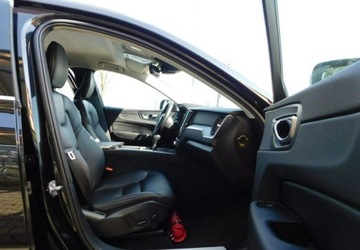 Volvo XC60 II Crossover D3 150KM 2019 Volvo XC 60 z Gwarancja Bezwypadkowe 100 Model 2020r 2.0 Diesel 150KM, zdjęcie 7