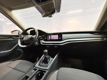 Skoda Octavia IV Liftback 1.5 TSI EVO 150KM 2023 Skoda Octavia Skoda Octavia 1,5 TSI Salon Polska,, zdjęcie 25