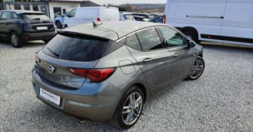 Opel Astra J GTC 1.6 Turbo ECOTEC 200KM 2017 Opel Astra 1.6T 200kM SPORT Full Led Navi Skory Grzane Fotele i Kierownica, zdjęcie 12