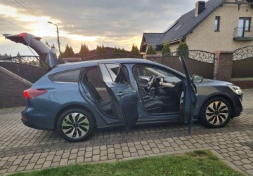 Ford Focus IV Kombi 1.0 EcoBoost 125KM 2019 Ford Focus Ful LED Zadbane Pierwszy wlasciciel Serwis ASO Niski przebieg P, zdjęcie 16
