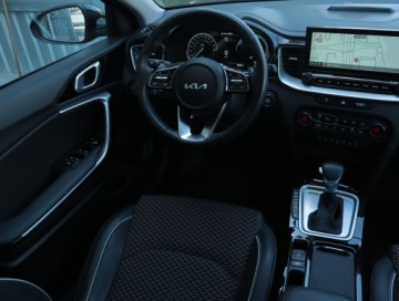 Kia XCeed PHEV 1.6 GDi Plug-in Hybrid 141KM 2022 Kia XCeed Plug-in-Hybrid, Salon Polska, zdjęcie 6