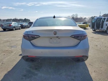 Alfa Romeo Giulia II 2024 Alfa Romeo Giulia 2024 TI Q4 2.0 Benzyna 280KM, zdjęcie 2