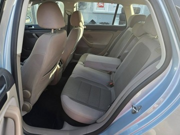 Volkswagen Golf VI Variant 1.6 TDI-CR DPF BlueMotion 105KM 2010 Volkswagen Golf 1.6 TDI 105 KM, Klimatyzacja,, zdjęcie 24