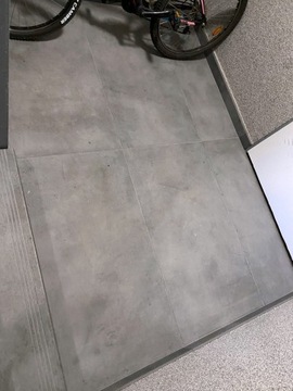 Бетонная лестница Anti-SLIP, плитка 120х30.