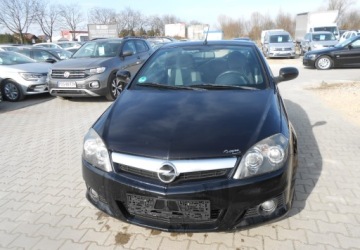 Opel Tigra II 1.4 16V TWINPORT ECOTEC 90KM 2005 Opel Tigra Opel Tigra B 1.4 BENZYNA 90 KM 1.4 Benzyna 90KM, zdjęcie 1