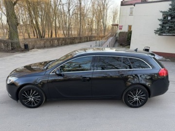 Opel Insignia I Sports Tourer 2.0 CDTI ECOTEC 160KM 2010 Opel Insignia Cosmo Sport Tour 2.0 CDTI 160KM Navi, zdjęcie 3