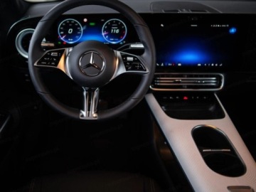 Mercedes CLA C118/X118 2025 MERCEDES-BENZ CLA 180 Progressive Sedan 1.5 (136KM) 2025, zdjęcie 4