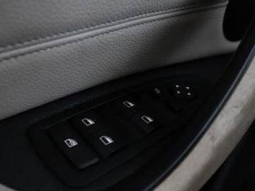 BMW X1 F48 Crossover sDrive20d 190KM 2019 BMW X1 automat full LED jasne skóry navi grzane, zdjęcie 33