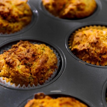 MUFFIN MOL Противень с антипригарным покрытием для 12 кексов и пирожных