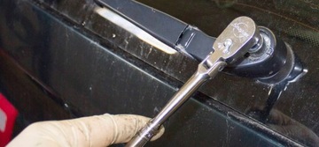 RAMIĘ WYCIERACZKA TYŁ TOYOTA COROLLA E12 KOMBI