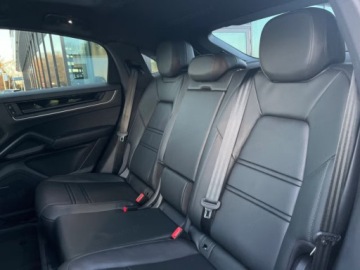 Porsche Cayenne III SUV Facelifting 3.0 353KM 2026 PORSCHE Cayenne Coupe Black Edition Suv 2.0 (353KM) 2026, zdjęcie 11