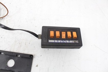 ОРАНЖЕВАЯ ПРЕДУПРЕЖДАЮЩАЯ БАЛКА НА КРЫШЕ MONZA