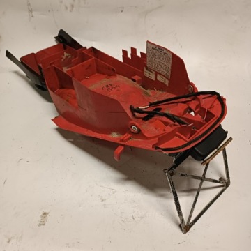 HONDA CBR 954 FIREBLADE ЗАДНИЕ КОЛЕСНЫЕ АРКИ ЗАПОЛНЕНИЕ ПЛАСТИКОВОГО КРЫЛА