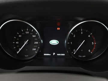 Land Rover Range Rover Evoque I SUV 5d Facelifting 2.0D TD4 150KM 2018 Land Rover Range Rover Evoque 2.0 Td4 Automat 4WD, zdjęcie 21