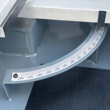 СТАНОК ДЛЯ РЕЗКИ ЛЕНТОЧНОЙ ПИЛЫ BS430DGH ПОЛУАВТОМАТИЧЕСКИЙ 430ММ