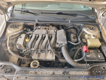 Renault Laguna I Kombi 1.8 16V 120KM 1999 Renault Laguna 1.8i Klimatronik Bezwypadkow I wlasciciel 1.8 Benzyna, zdjęcie 15