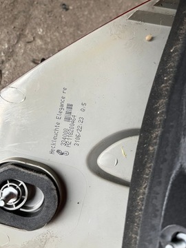 MERCEDES W211 SVĚTLO PRAVÝ ZADNÍ SEDAN A2118200464