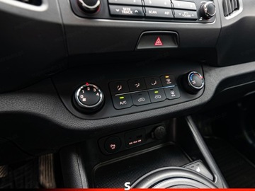 Kia Sportage III SUV 2.0 CRDi 136KM 2012 Od ręki - Kia Sportage 2.0 CRDI 2WD Suv 136KM 2012, zdjęcie 18