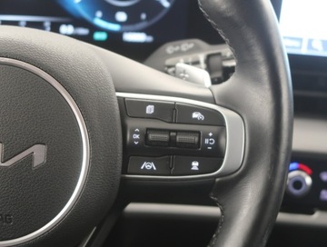 Kia Sportage V SUV 1.6 T-GDI MHEV 180KM 2023 Kia Sportage 1.6 T-GDI MHEV, Salon Polska, zdjęcie 17