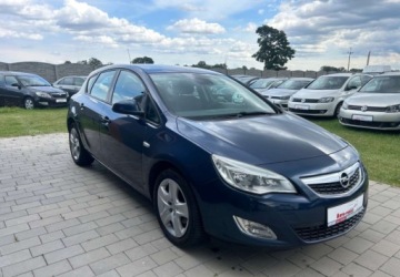 Opel Astra J Hatchback 5d 1.6 Turbo ECOTEC 180KM 2010 Opel Astra Opel Astra 1,6T 180KM, Parktronik Przod i Tyl, Oplacony, Zadbany, zdjęcie 1