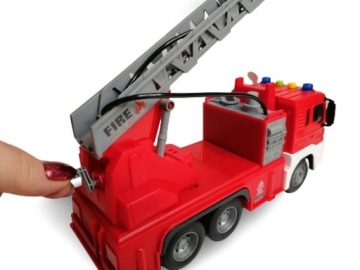 ПОЖАРНАЯ ПОЖАРНАЯ МАШИНА С НАСОСОМ И ЛЕСТНИЦЕЙ