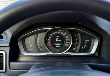 Volvo V70 III Kombi Facelifting 2.0 D2 DRIVE-E 120KM 2016 Volvo V70 Volvo V70 D2 Geartronic Summum 2.0 Diesel 120KM, zdjęcie 15
